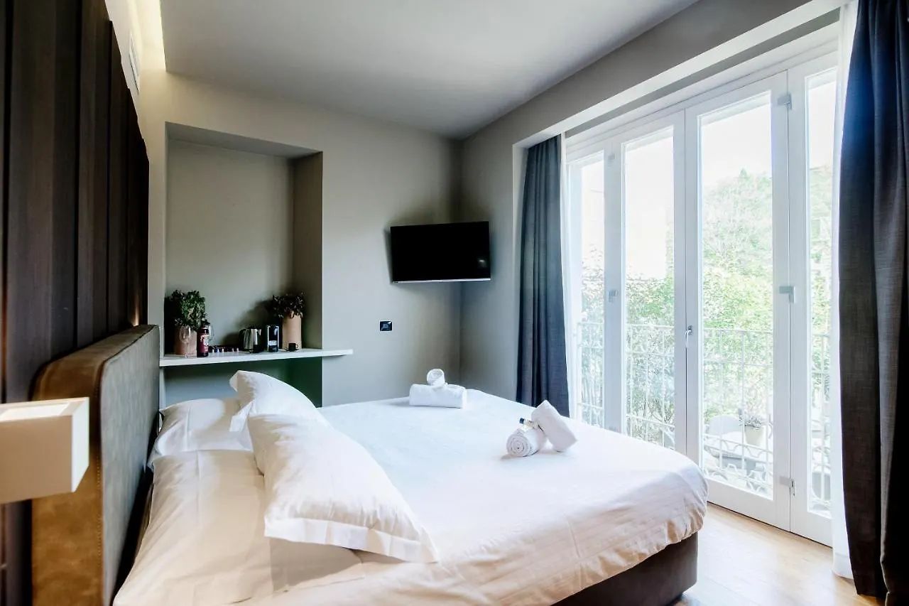 Pensjonat Ama 18 Rooms - The House Of Travelers- Como Włochy