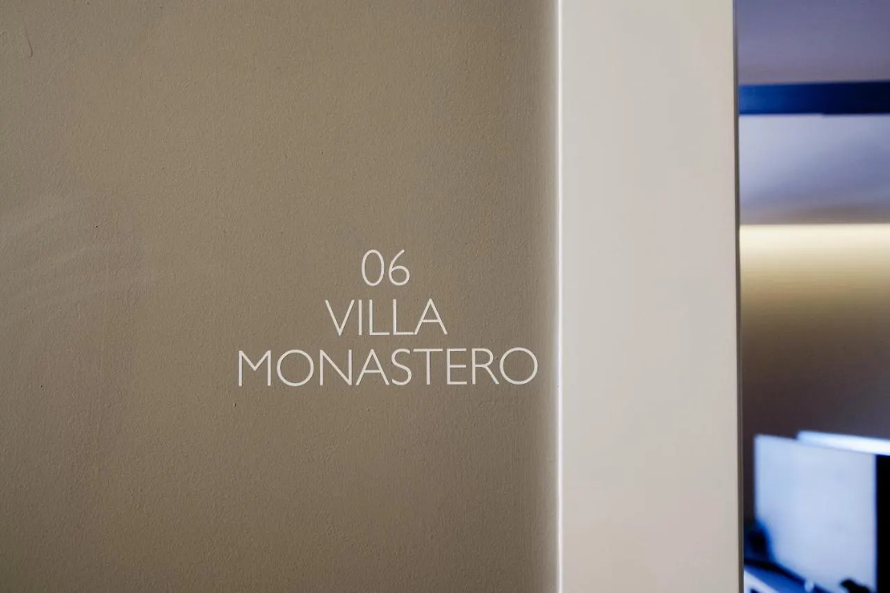Pensjonat Ama 18 Rooms - The House Of Travelers- Como