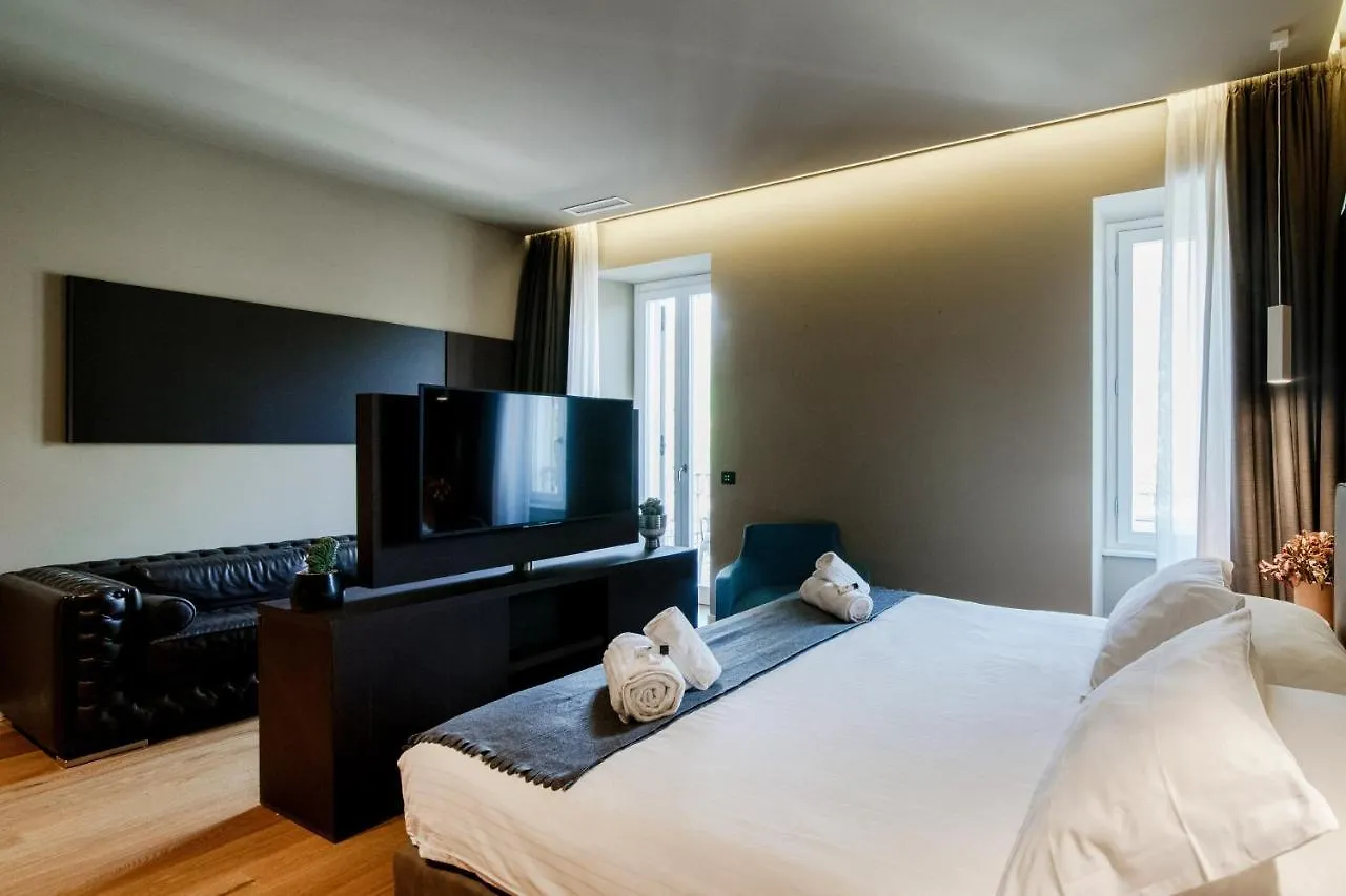 Ama 18 Rooms - The House Of Travelers- Como Pensjonat