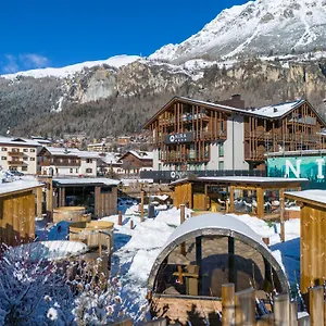 Nira Mountain Futura Hotel apartamentowy