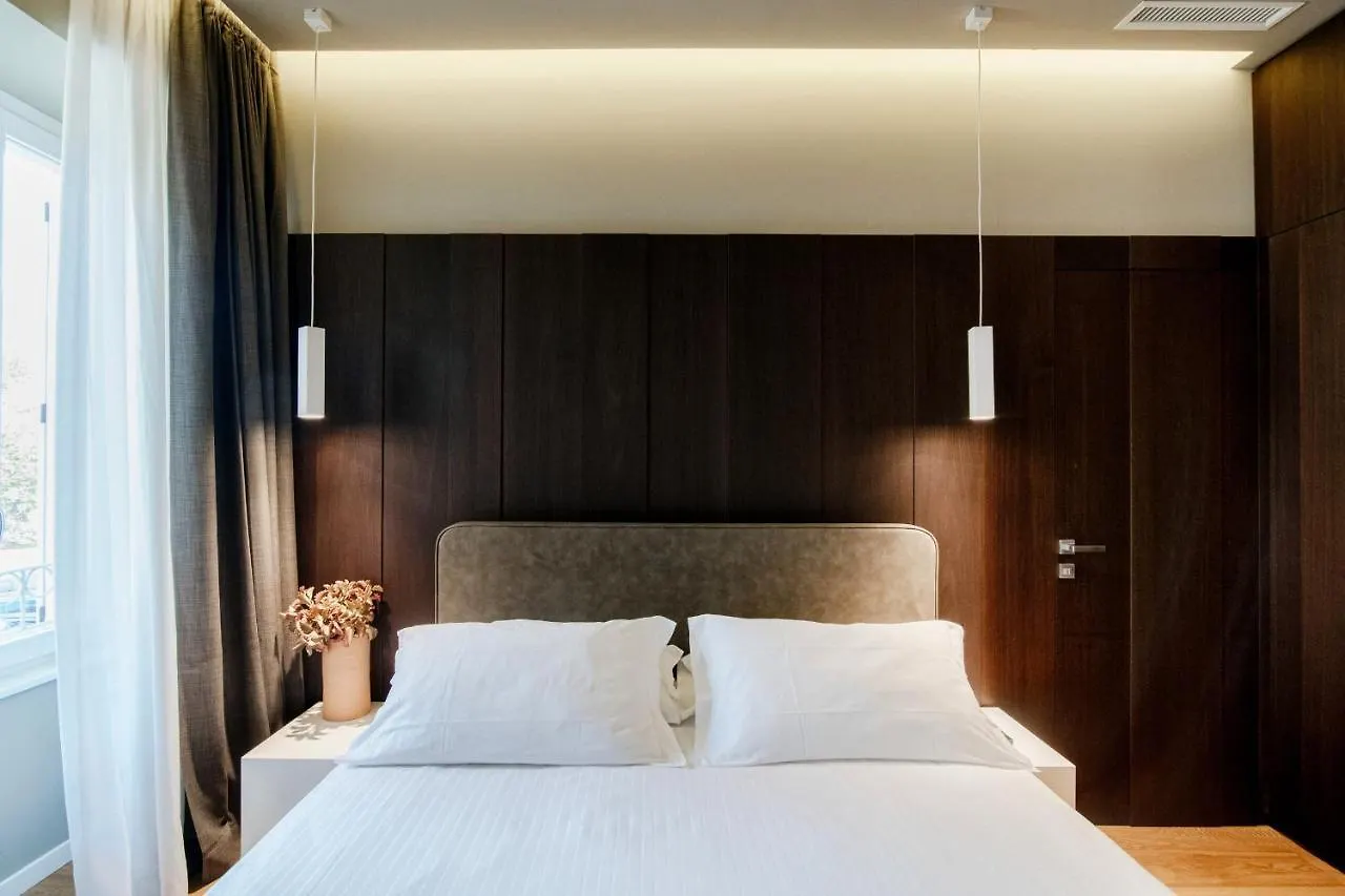 Ama 18 Rooms - The House Of Travelers- Côme Italie
